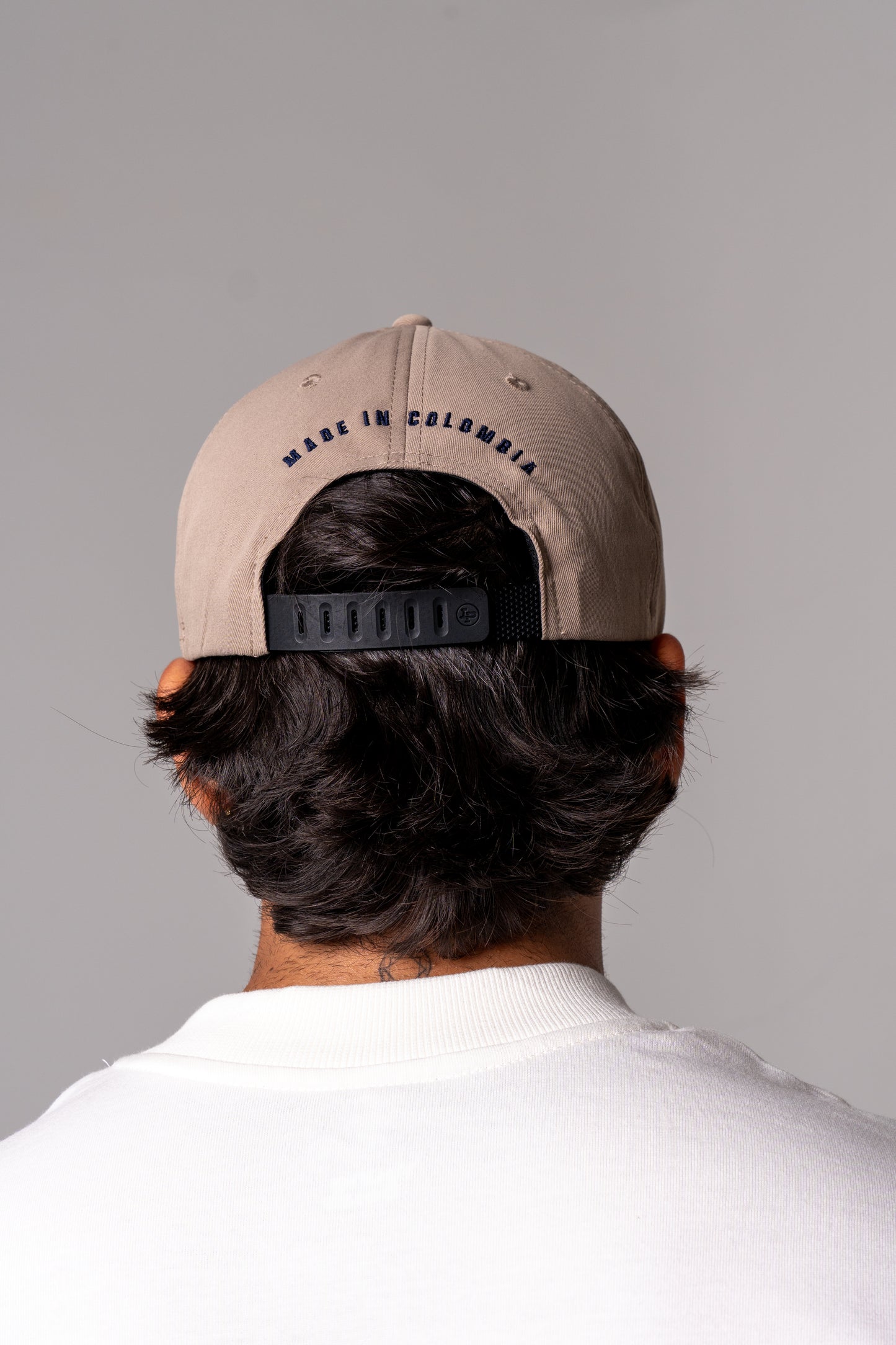 YNG SLS TRUCKER CAP - BEIGE