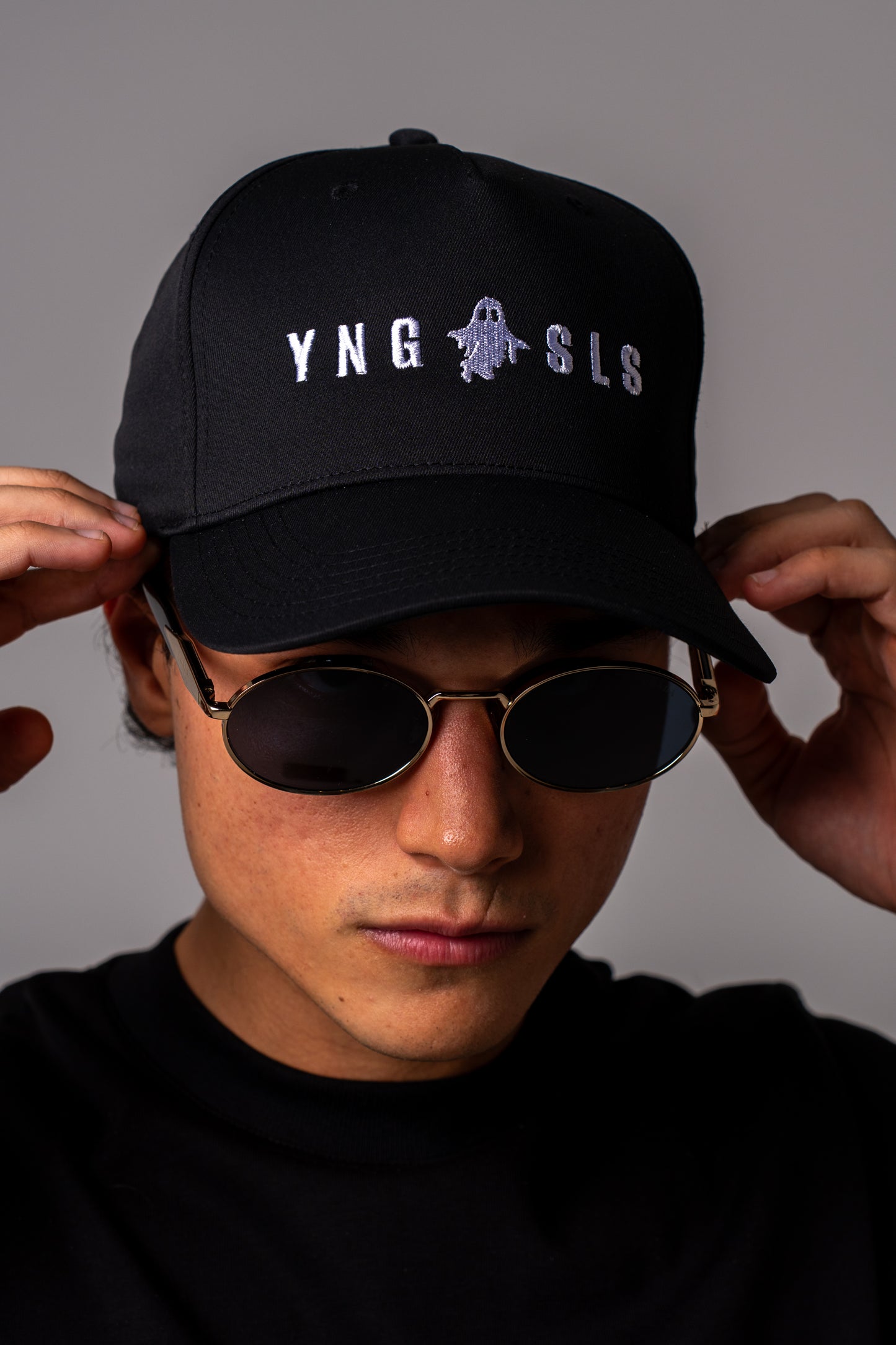 YNG SLS TRUCKER CAP - BLACK