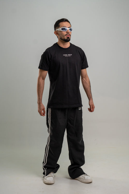 YNG SLS BASIC T SHIRT – BLACK